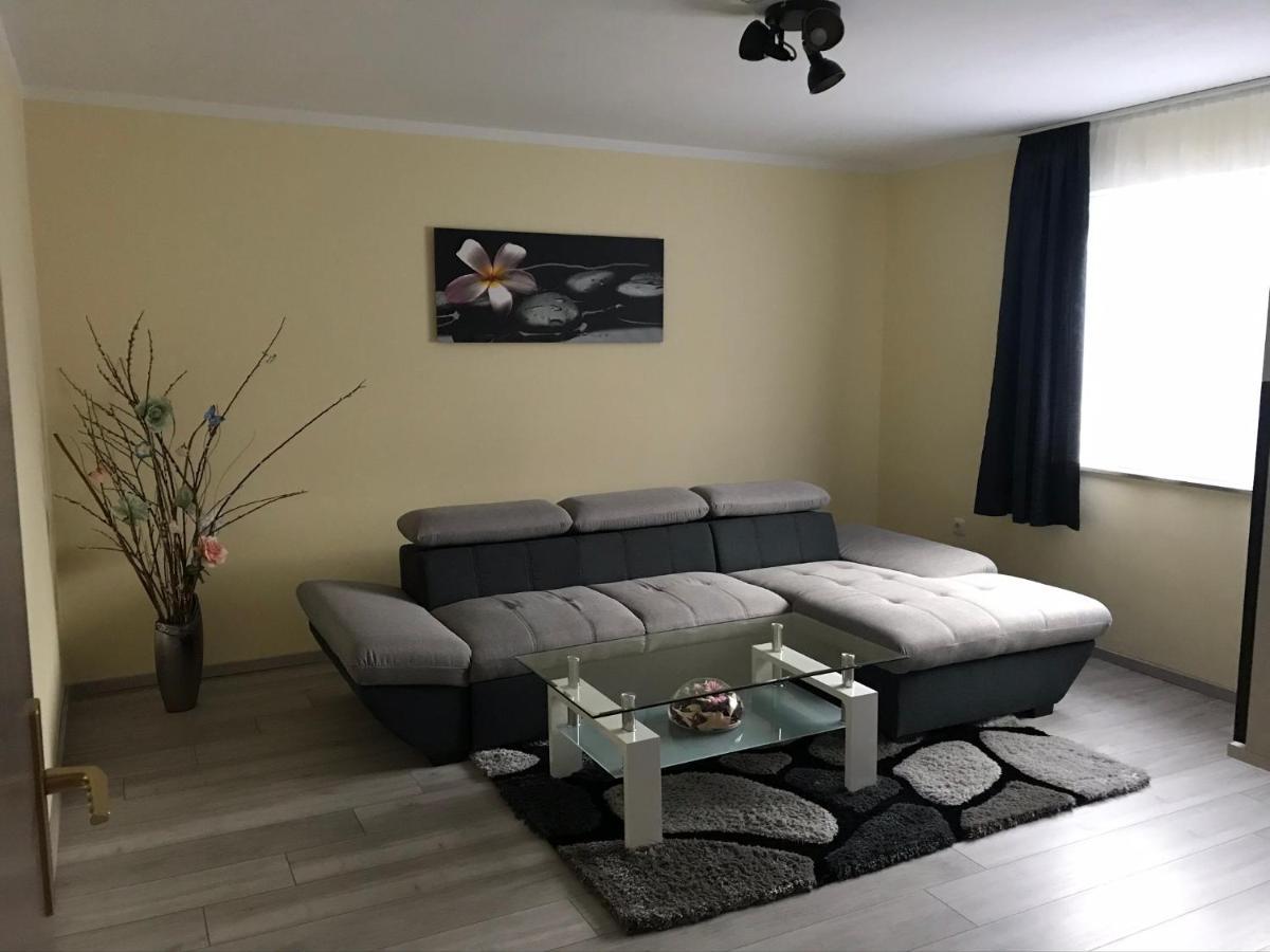 Gemütliche 3-Zimmer Wohnung Saal an der Donau Exterior foto